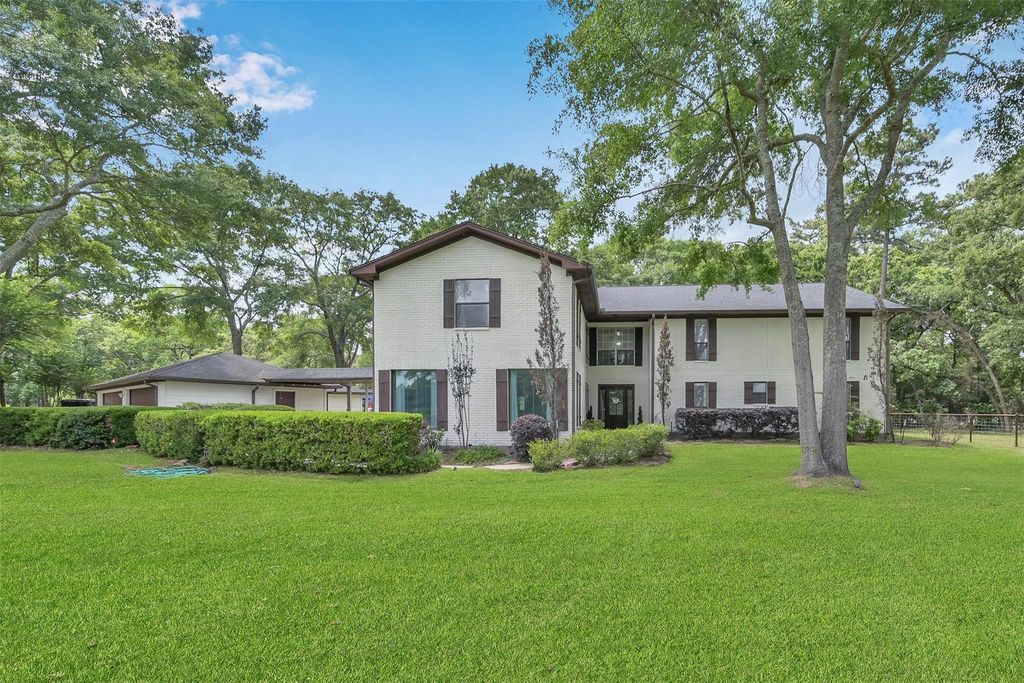17691 Rogers Road, New Waverly, TX 77358