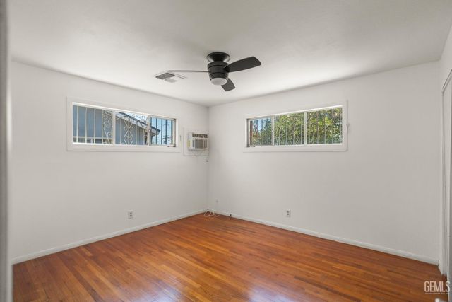 2804 Pomona Street, Bakersfield, CA 93305