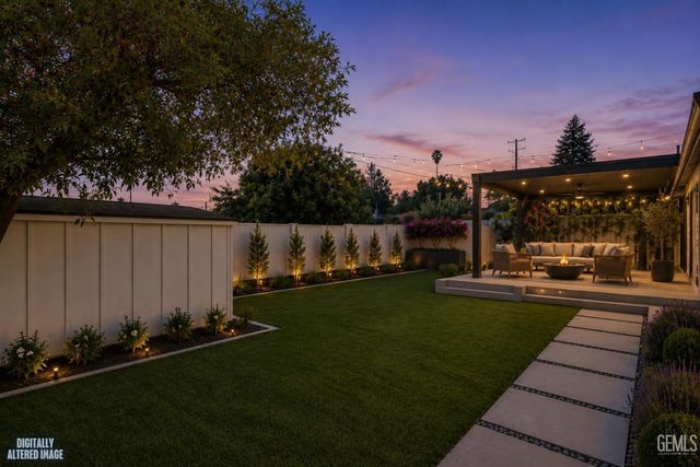 2804 Pomona Street, Bakersfield, CA 93305
