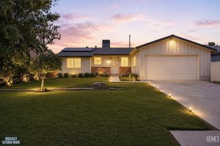 2804 Pomona Street, Bakersfield, CA 93305