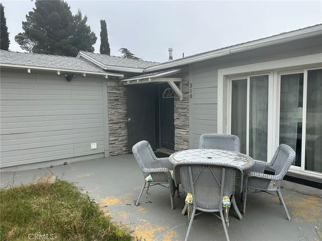 310 Santa Rita Place, Banning, CA 92220