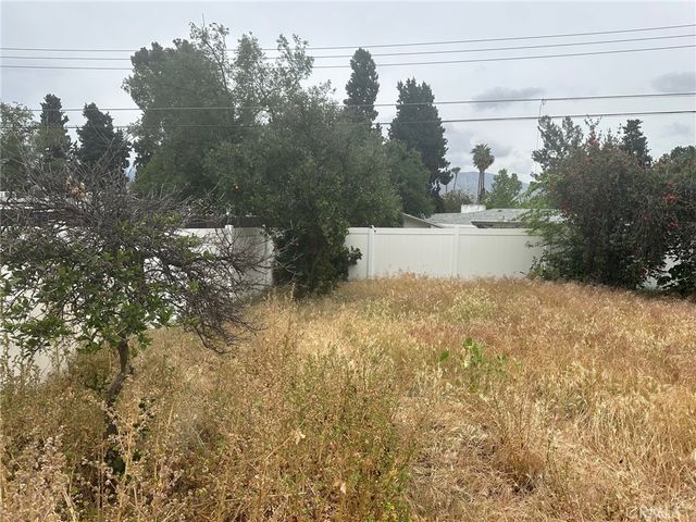 310 Santa Rita Place, Banning, CA 92220