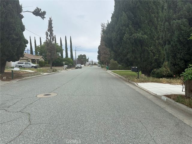 310 Santa Rita Place, Banning, CA 92220