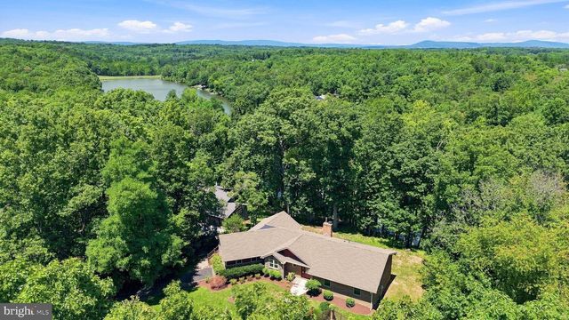 485 LAKE SERENE DR, Winchester, VA 22603