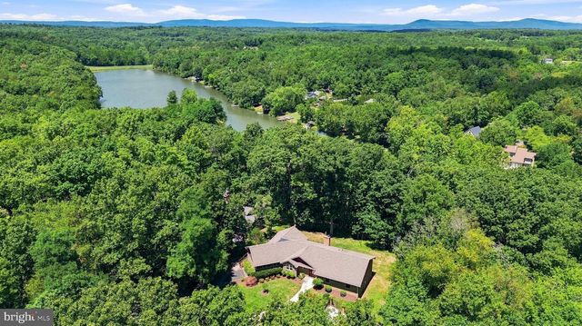 485 LAKE SERENE DR, Winchester, VA 22603