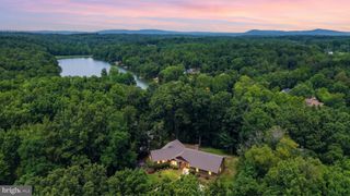 485 LAKE SERENE DR, Winchester, VA 22603