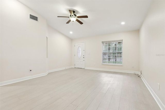 212 W HUMPHREY STREET, Tampa, FL 33604