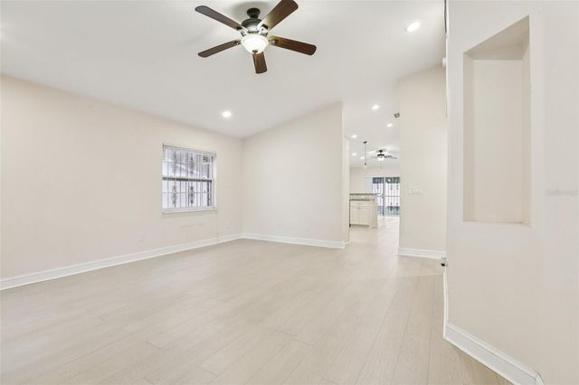 212 W HUMPHREY STREET, Tampa, FL 33604