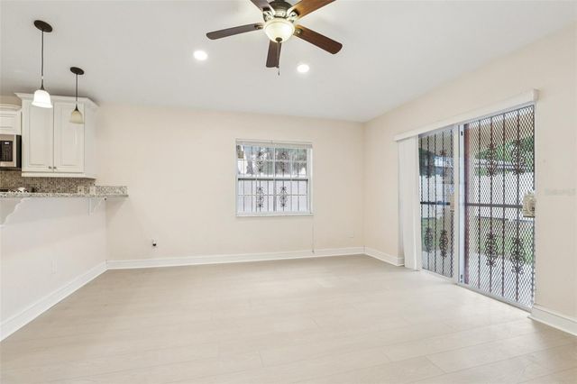 212 W HUMPHREY STREET, Tampa, FL 33604