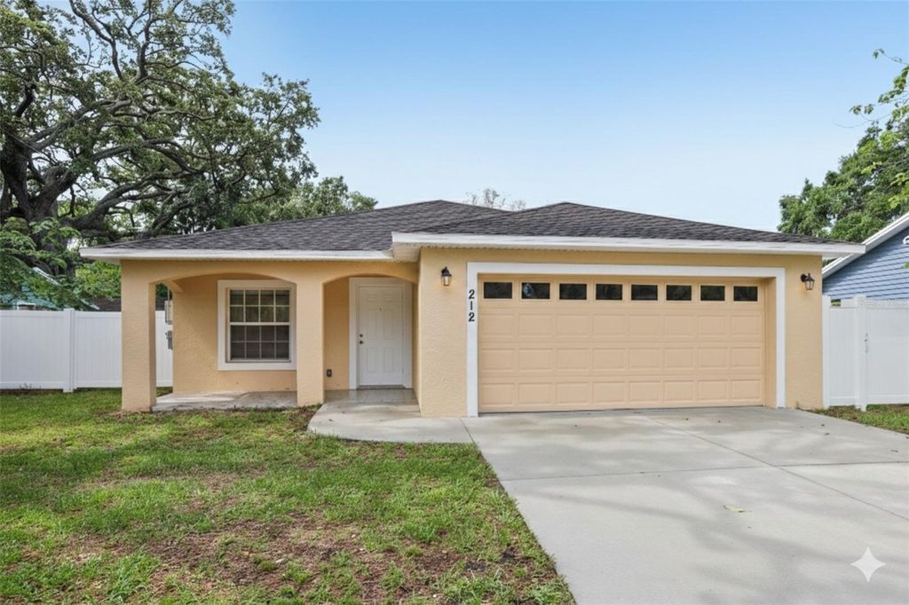 212 W HUMPHREY STREET, Tampa, FL 33604