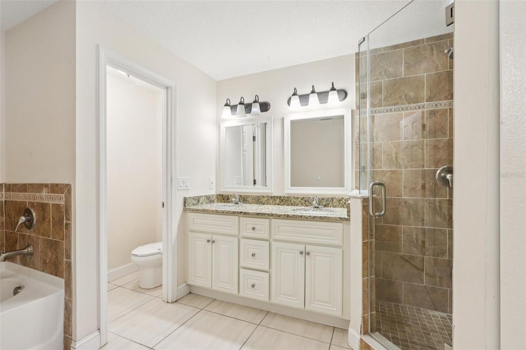 Image 16 of property listing at 212 W HUMPHREY STREET, Tampa, FL 33604