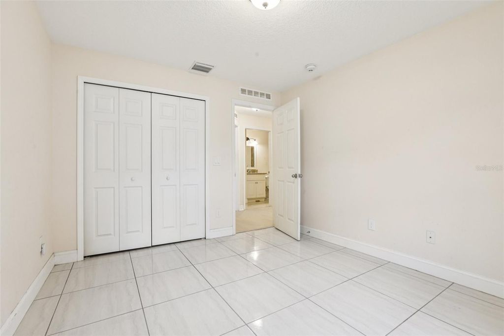 Image 21 of property listing at 212 W HUMPHREY STREET, Tampa, FL 33604