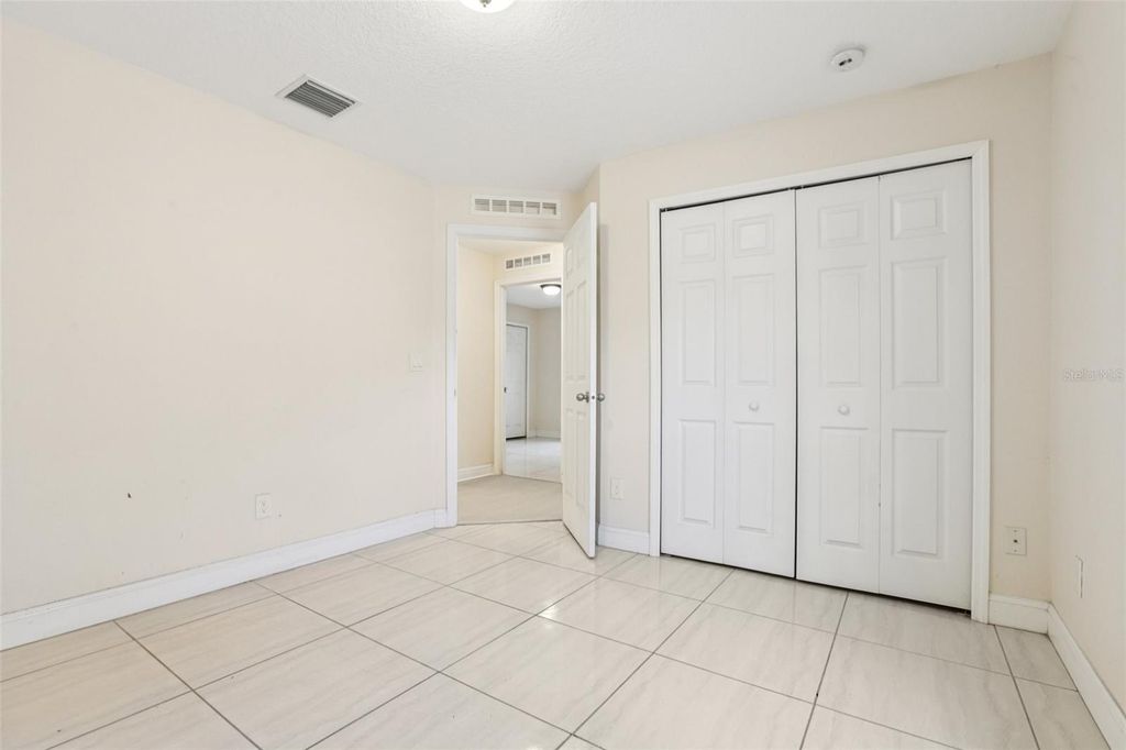 Image 28 of property listing at 212 W HUMPHREY STREET, Tampa, FL 33604