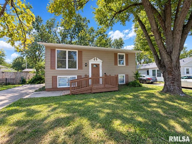 3800 W VINTON Avenue, Peoria, IL 61615