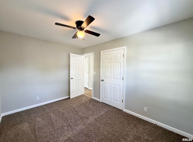 3800 W VINTON Avenue, Peoria, IL 61615