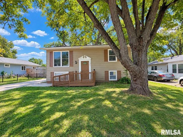 3800 W VINTON Avenue, Peoria, IL 61615