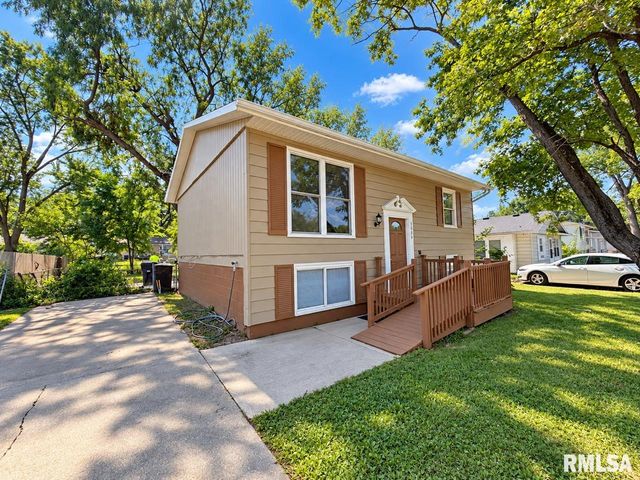 3800 W VINTON Avenue, Peoria, IL 61615