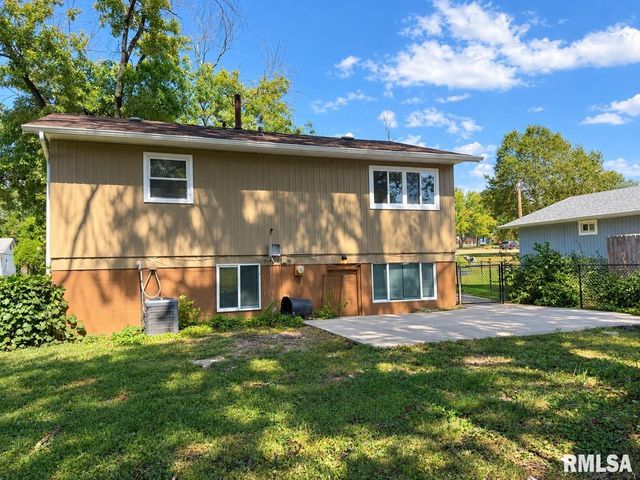 3800 W VINTON Avenue, Peoria, IL 61615