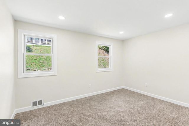 230 S 4TH ST, Steelton, PA 17113