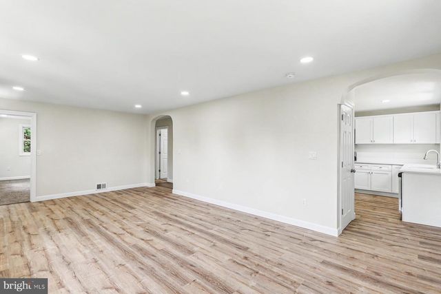 230 S 4TH ST, Steelton, PA 17113