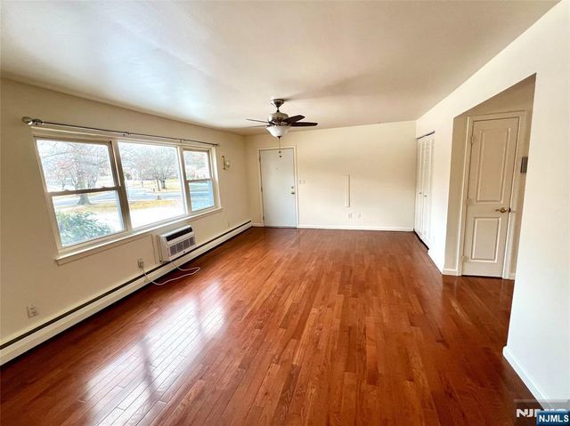 1 Rustic Circle 1C, Montvale, NJ 07645