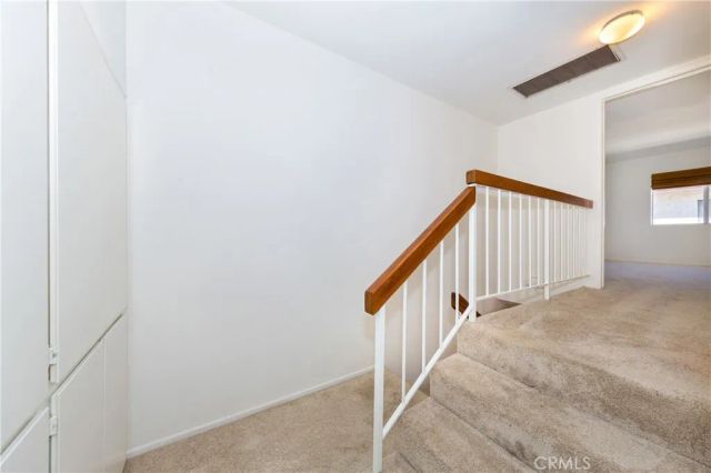 18344 Collins Street A, Tarzana, CA 91356