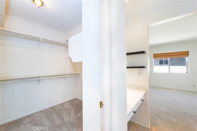 18344 Collins Street A, Tarzana, CA 91356