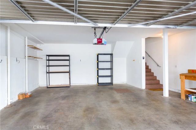 18344 Collins Street A, Tarzana, CA 91356