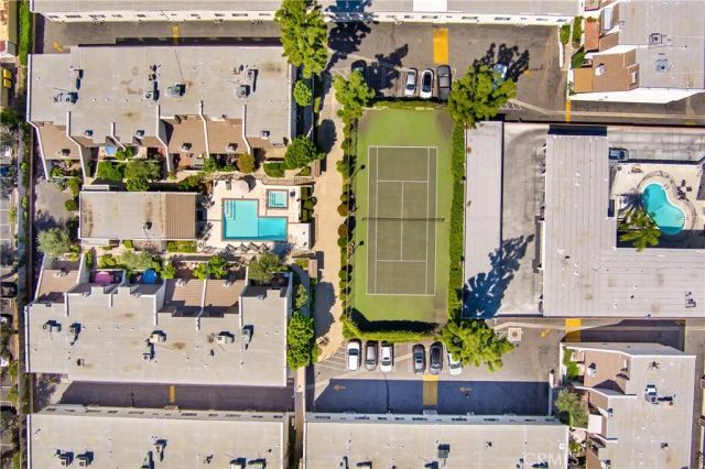 18344 Collins Street A, Tarzana, CA 91356