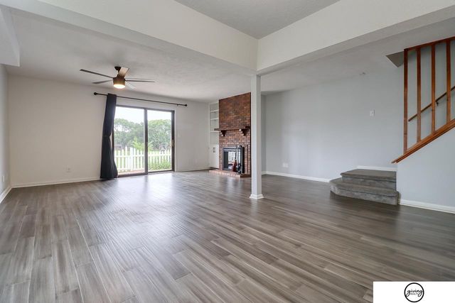 5600 Fairacre Court, Lincoln, NE 68506