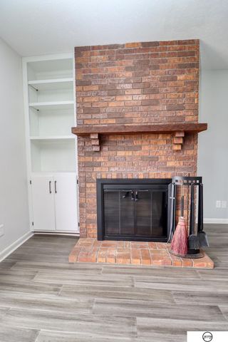 5600 Fairacre Court, Lincoln, NE 68506