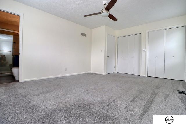 5600 Fairacre Court, Lincoln, NE 68506
