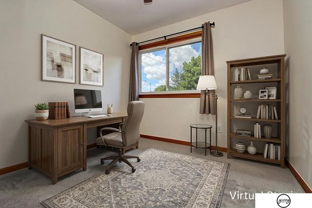 5600 Fairacre Court, Lincoln, NE 68506