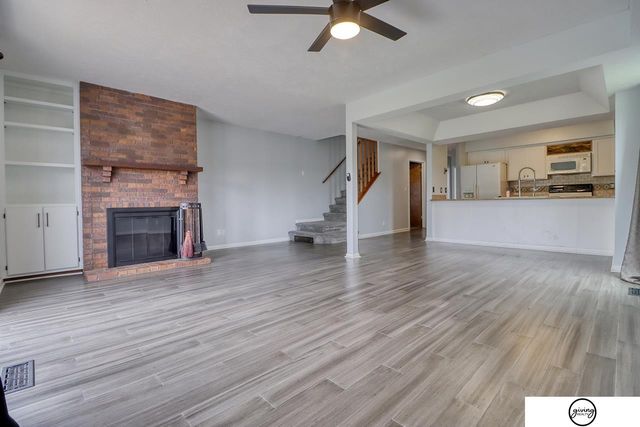 5600 Fairacre Court, Lincoln, NE 68506