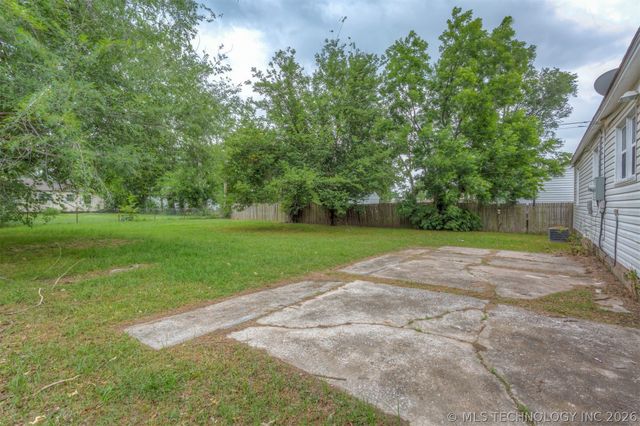 407 N Cedar Street, Owasso, OK 74055