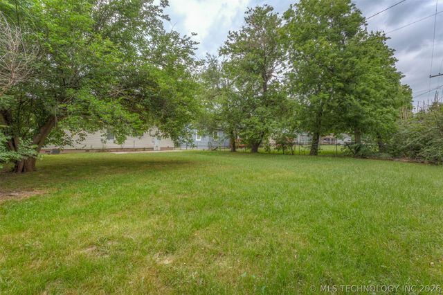 407 N Cedar Street, Owasso, OK 74055