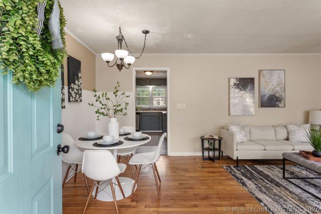 407 N Cedar Street, Owasso, OK 74055