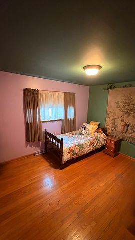 1445 Everett Avenue, Des Plaines, IL 60018