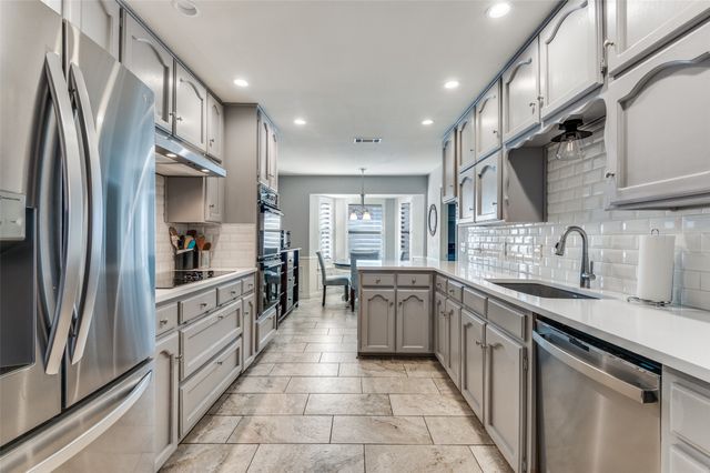 7312 Hialeah Circle W, North Richland Hills, TX 76182