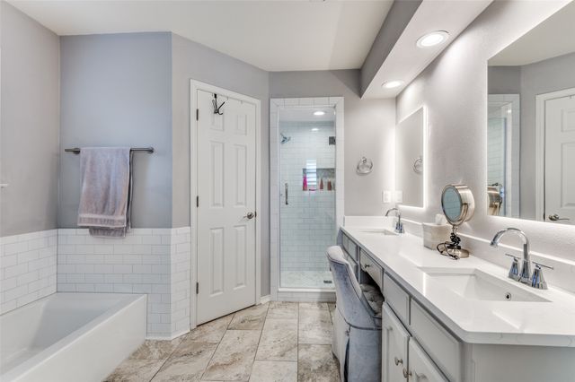 7312 Hialeah Circle W, North Richland Hills, TX 76182