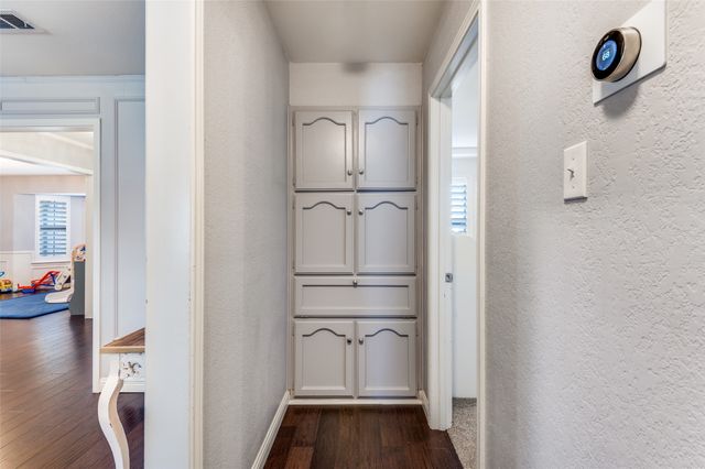 7312 Hialeah Circle W, North Richland Hills, TX 76182