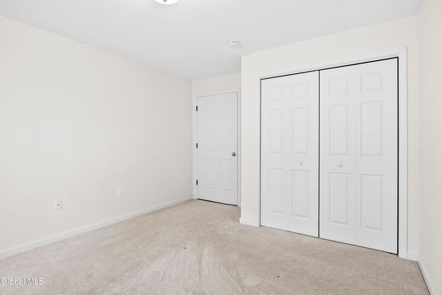 51 Governor Circle, Albany, NY 12208