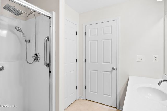 51 Governor Circle, Albany, NY 12208