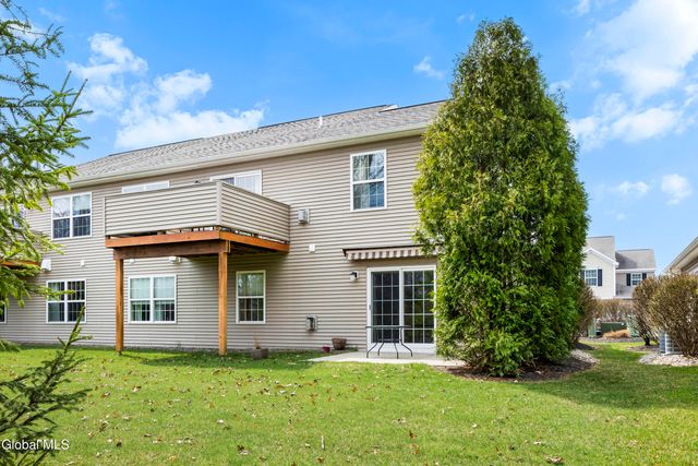51 Governor Circle, Albany, NY 12208