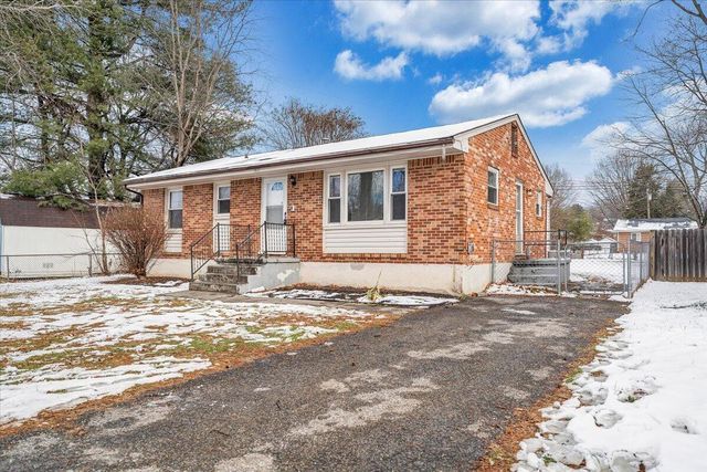 5433 Palm Valley RD, Roanoke, VA 24019