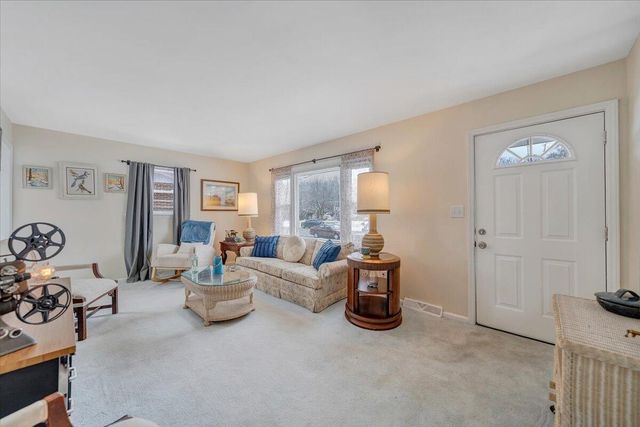 5433 Palm Valley RD, Roanoke, VA 24019