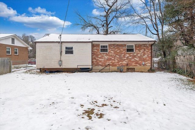 5433 Palm Valley RD, Roanoke, VA 24019