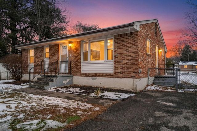 5433 Palm Valley RD, Roanoke, VA 24019