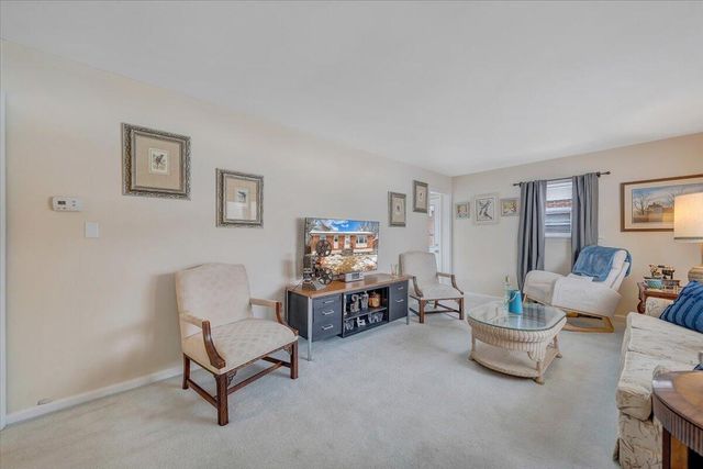 5433 Palm Valley RD, Roanoke, VA 24019