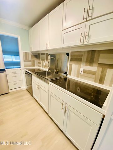 1214 22nd Street, Gulfport, MS 39501